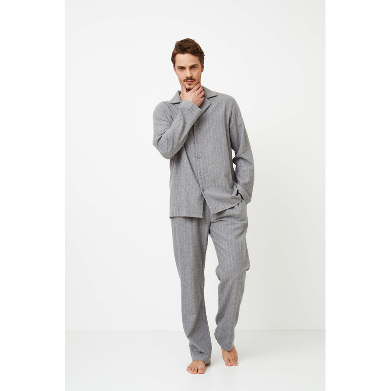 Pyjama in het Grey